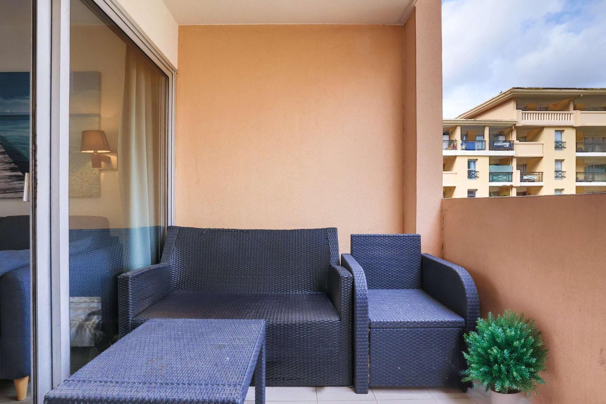 Le 380 - Lumineux Balcon & Piscine