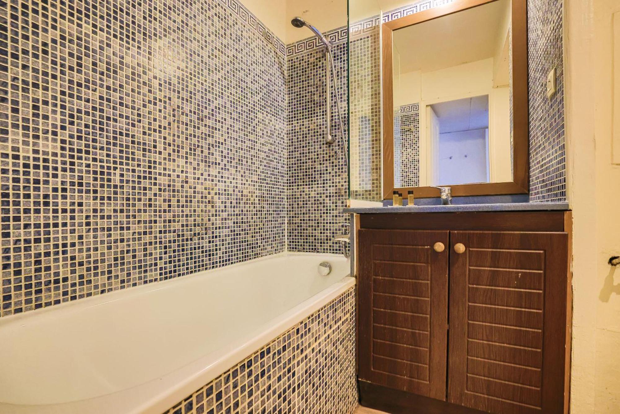 Le 380 - Lumineux Balcon & Piscine *